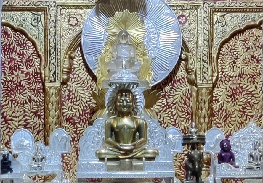 मूलनायक भगवान, चमत्कारजी