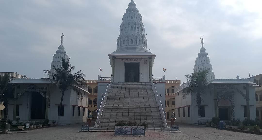 मंदिर, कुण्डलपुर
