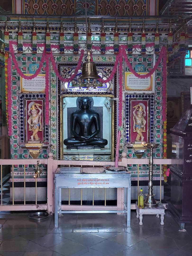 मूलनायक · भगवान मल्लिनाथ, शिरड शहापूर