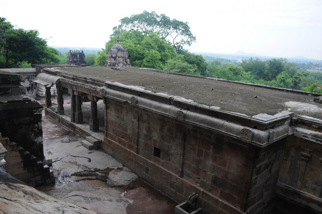 मंदिर, तिरुमलै (अरहंतगिरि)