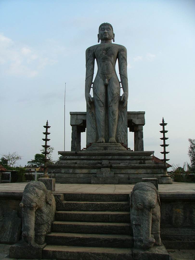 मूलनायक · भगवान बाहुबली, वेणूर